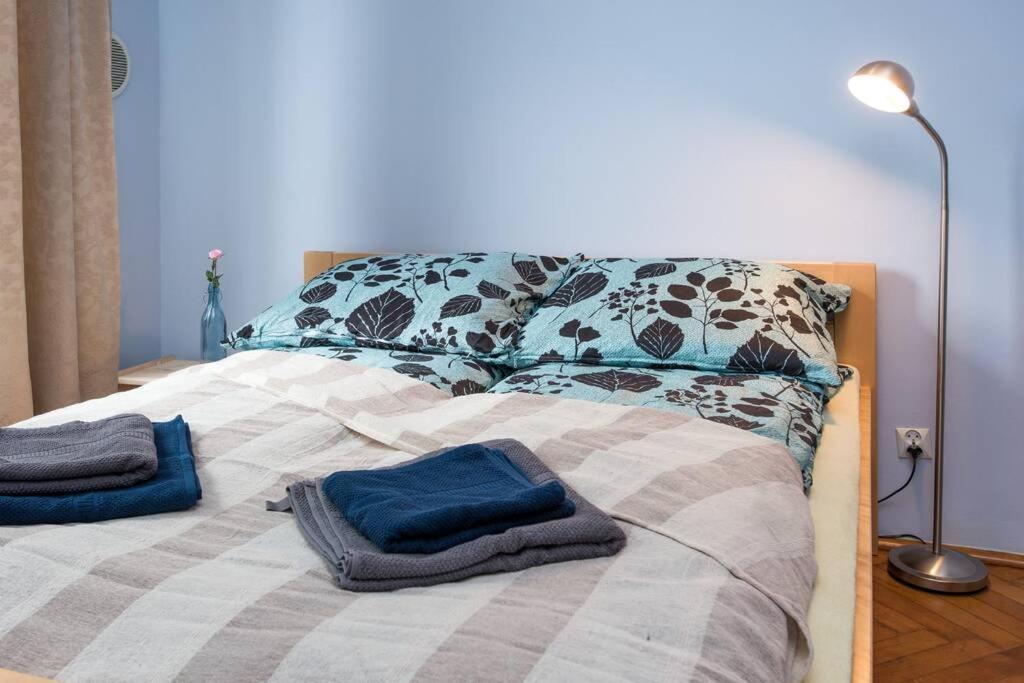 Apartamento Peaceful And Relaxing Studio In The Center Cracovia Exterior foto